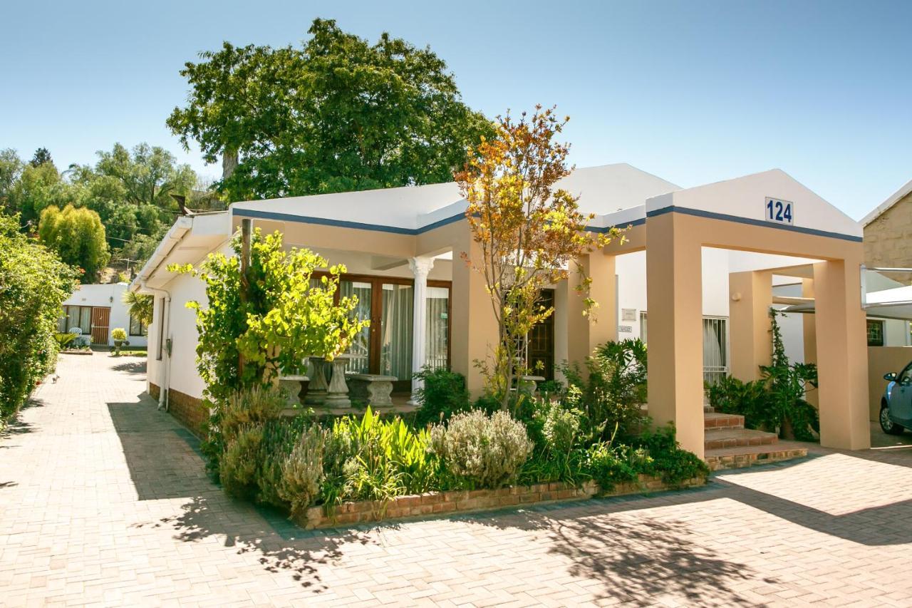 Langenhoven B&B Oudtshoorn Εξωτερικό φωτογραφία