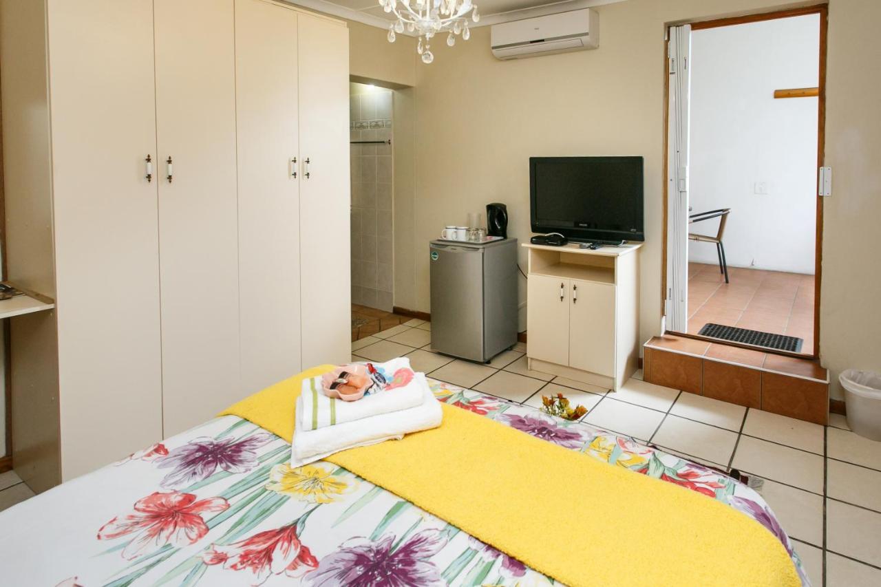 Langenhoven B&B Oudtshoorn Εξωτερικό φωτογραφία