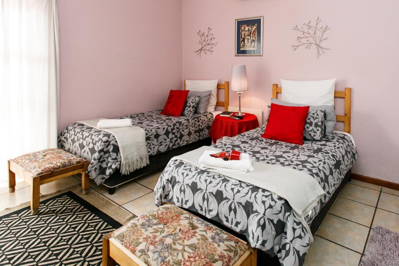 Langenhoven B&B Oudtshoorn Εξωτερικό φωτογραφία